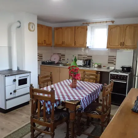 Holiday home Vikendica Na Jazu Kosjeric