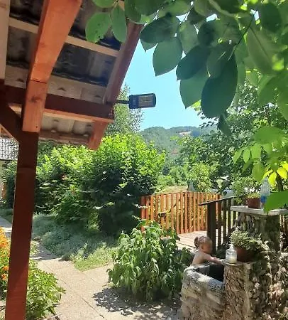 Vikendica Na Jazu * Kosjeric