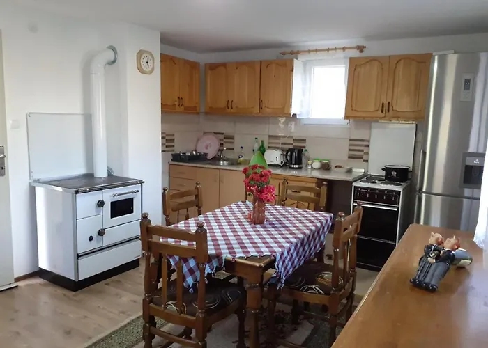 펜션 Vikendica Na Jazu Kosjeric