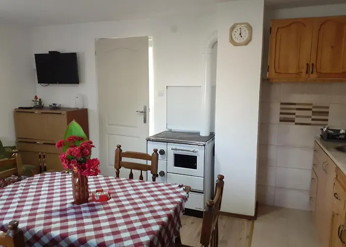 Vikendica Na Jazu * Kosjeric