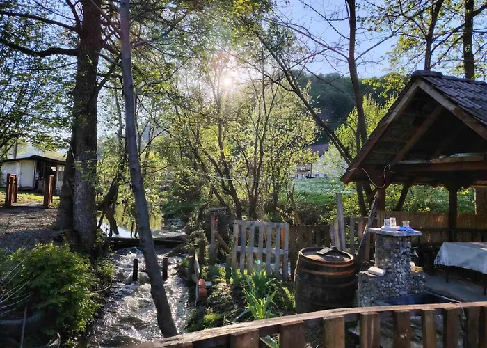 Vikendica Na Jazu 펜션 Kosjeric